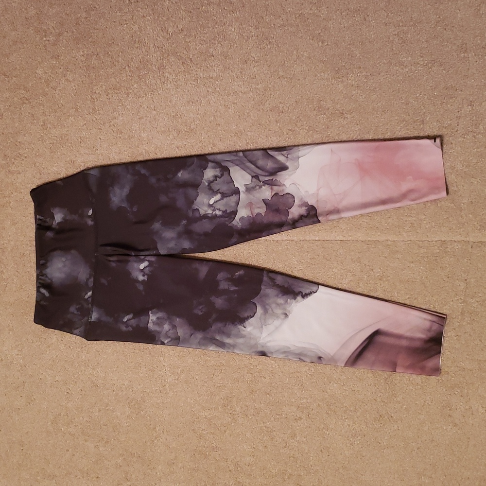 Onzie x Barre Women's Cropped Smoke Print Leggings
